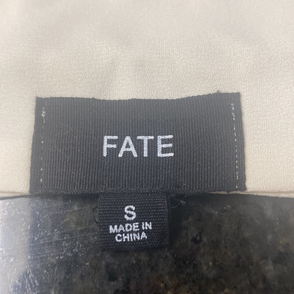 Fate chevron print cream & black long sleeve blazer blouse size small - Picture 7 of 8